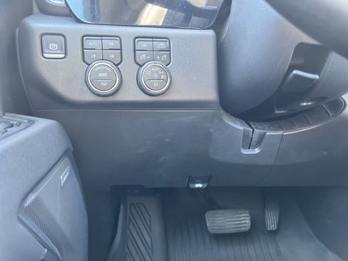 Used 2025 Chevrolet Silverado 1500 LT Trail Boss w/ LT Trail Boss Premium Package AWD/4WD image 18