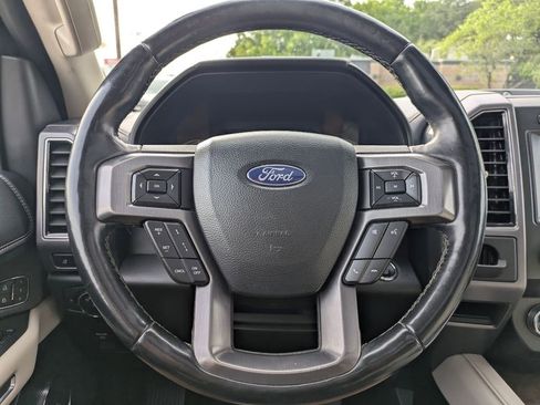 Used 2019 Ford Expedition Platinum RWD image 16
