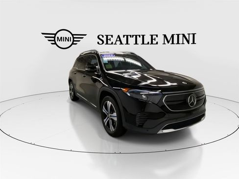 Used 2023 Mercedes-Benz EQB 350 4MATIC SUV image 3