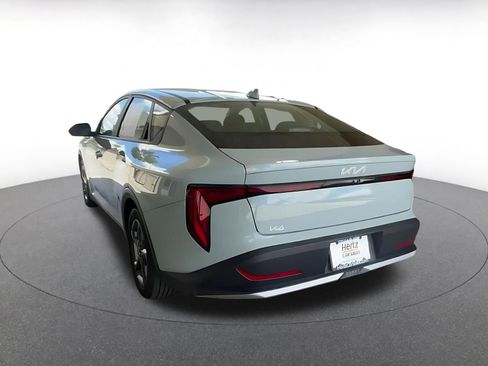 Used 2025 Kia K4 LXS image 11