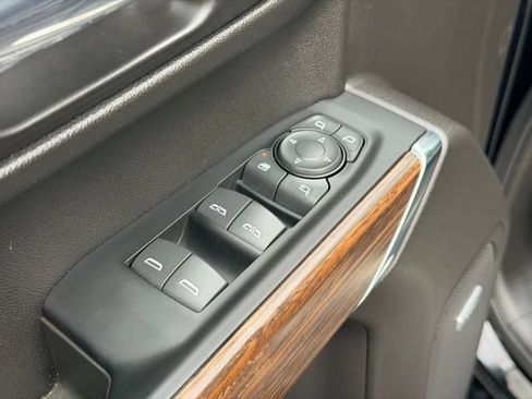 Used 2022 Chevrolet Silverado 1500 High Country w/ LPO, Dark Essentials Package AWD/4WD image 21
