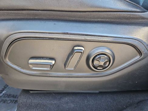 Used 2022 Jeep Grand Cherokee Limited 4xe image 34