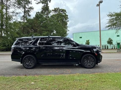Used 2021 Chevrolet Suburban High Country AWD/4WD image 2