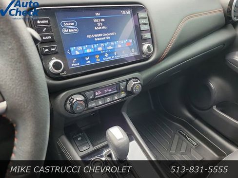 Used 2023 Nissan Kicks SR w/ SR Premium Package FWD image 15