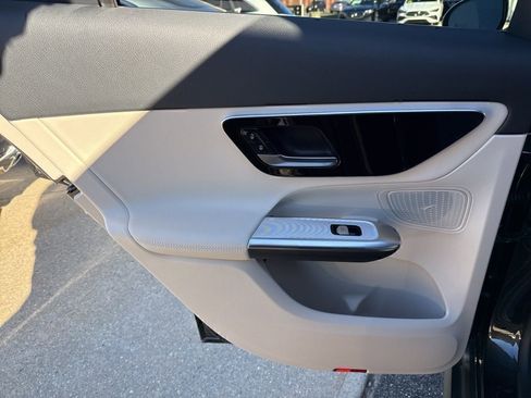 New 2026 Mercedes-Benz GLC 300 4MATIC image 17