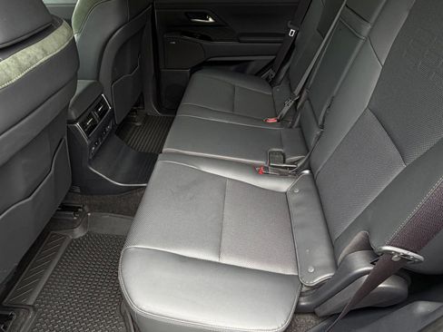 Used 2024 Lexus GX 550 AWD/4WD image 27