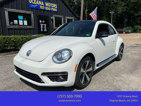 Used 2013 Volkswagen Beetle 2.0T image 1