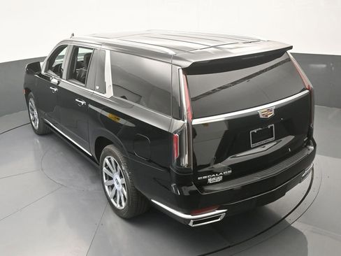 Used 2024 Cadillac Escalade ESV Premium Luxury Platinum AWD/4WD image 60