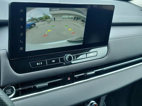 Used 2025 Mitsubishi Outlander ES FWD image 29
