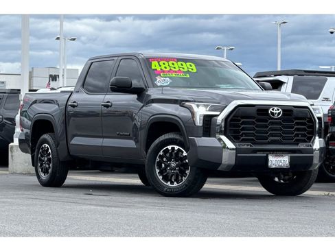 Used 2025 Toyota Tundra SR5 image 2