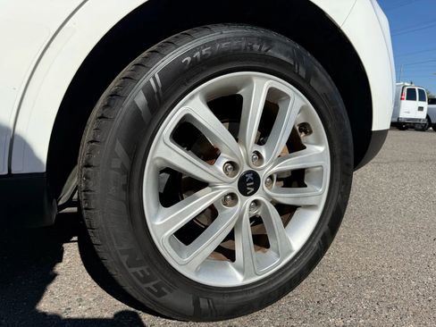 Used 2019 Kia Soul + image 47