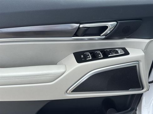 Certified 2024 Kia Telluride S FWD image 19