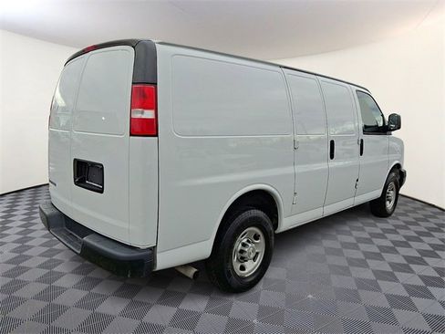 Used 2020 Chevrolet Express 2500 w/ Driver Convenience Package image 6