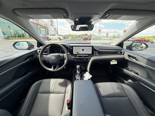 Used 2026 Toyota Camry XLE FWD image 17