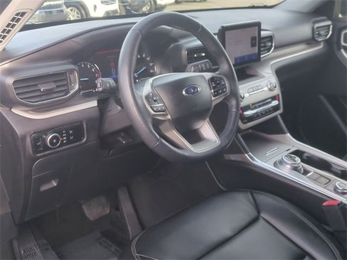 Used 2023 Ford Explorer XLT w/ Equipment Group 202A image 20