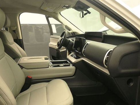 New 2026 Ford Expedition Max Active image 16