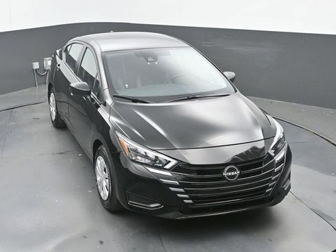 Used 2025 Nissan Versa S w/ Trunk Package FWD image 28
