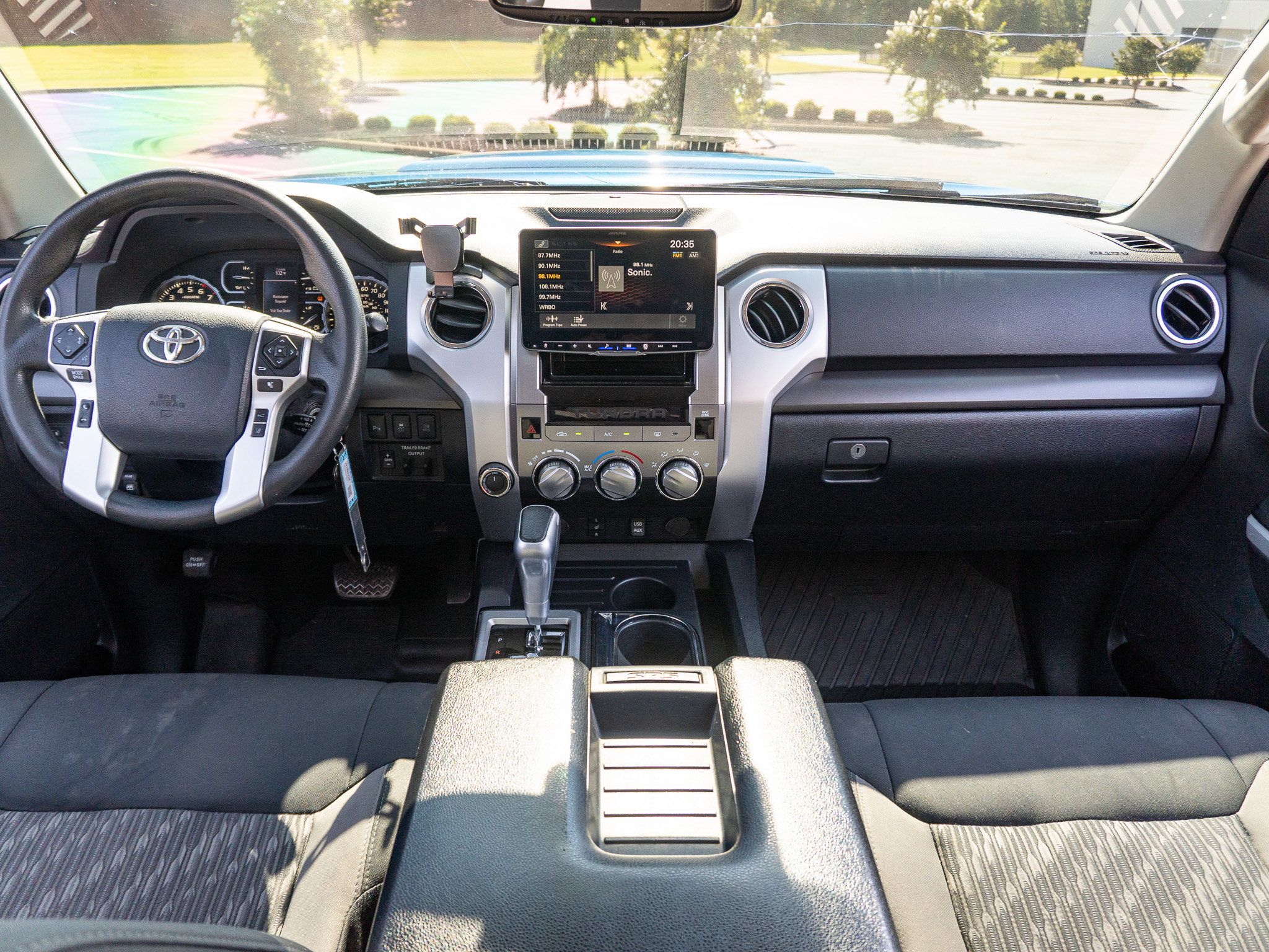 Used 2018 Toyota Tundra SR5 AWD/4WD image 19