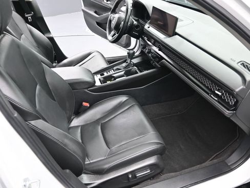 Certified 2024 Honda Accord Touring image 33