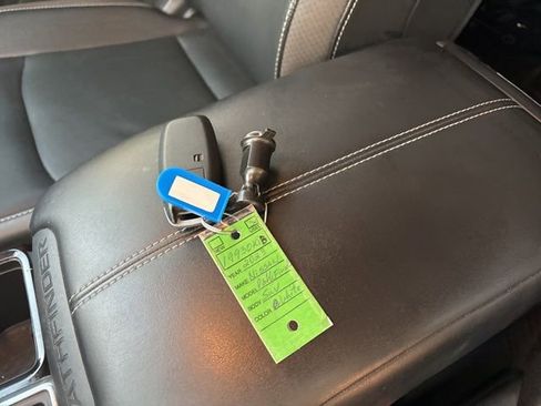 Certified 2023 Nissan Pathfinder SL w/ Lighting Package (N92) image 22