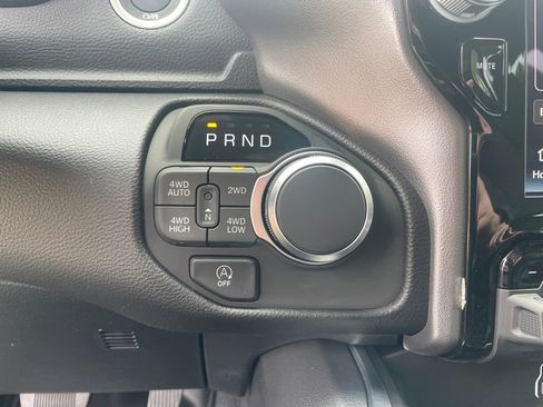 New 2026 RAM 1500 4x4 Crew Cab image 20