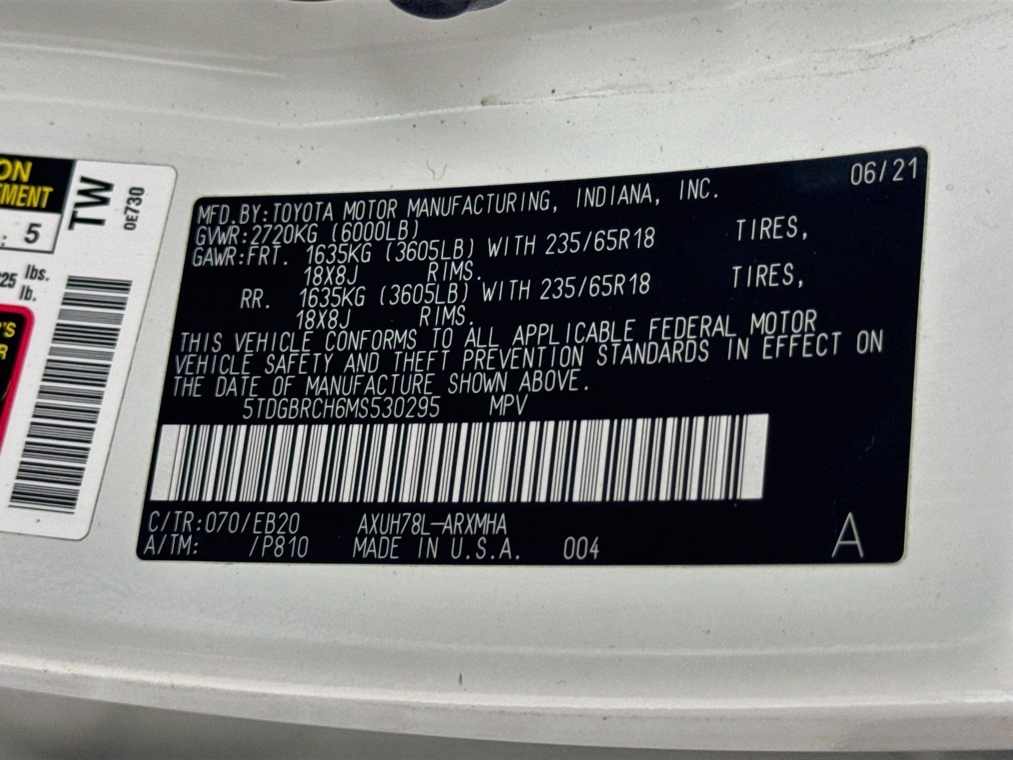 Used 2021 Toyota Highlander XLE AWD/4WD image 28