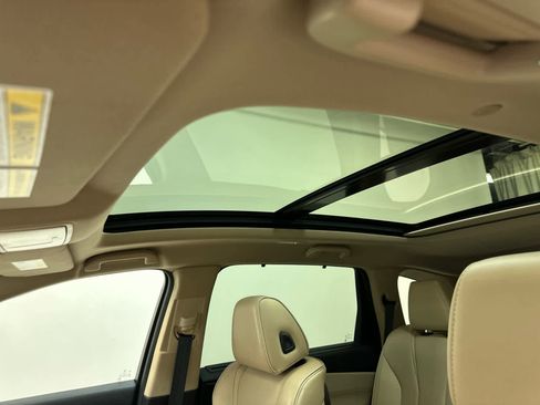 Used 2022 Acura MDX SH-AWD w/ Advance Package image 5