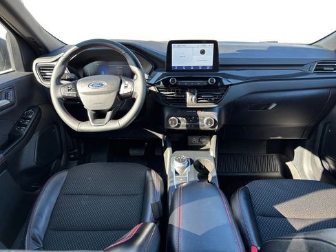 Used 2025 Ford Escape ST-Line w/ Equipment Group 301A image 17