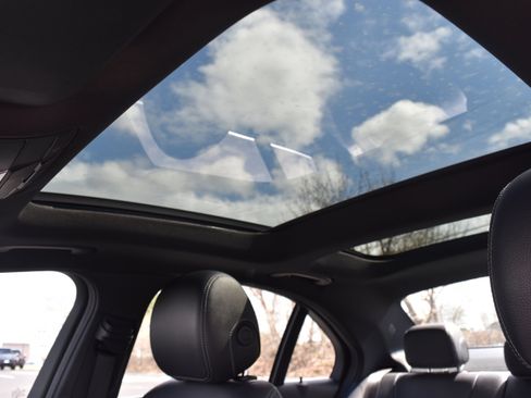 Used 2021 Mercedes-Benz C 300 4MATIC Sedan image 17