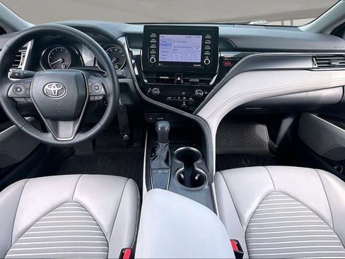 Used 2023 Toyota Camry SE image 7