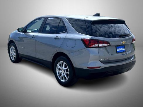 Used 2024 Chevrolet Equinox LS w/ LS Convenience Package AWD/4WD image 7