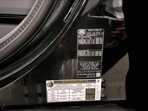 Certified 2025 Land Rover Defender 130 S AWD/4WD image 34