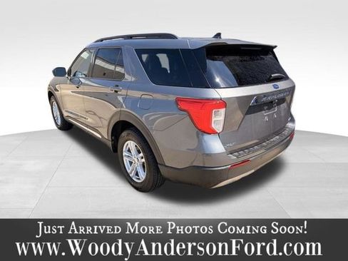 Used 2023 Ford Explorer XLT w/ Equipment Group 202A AWD/4WD image 4