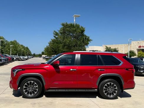 Used 2024 Toyota Sequoia Limited w/ Tow Technology Package RWD image 7