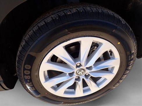 Used 2024 Toyota Corolla Cross LE AWD/4WD image 7