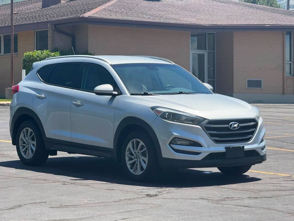 Used 2016 Hyundai Tucson SE w/ Option Group 12 AWD/4WD image 7