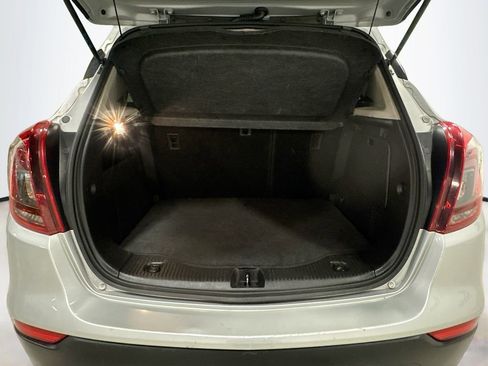 Used 2022 Buick Encore Preferred w/ Safety Package image 27