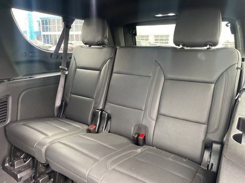 Certified 2024 Chevrolet Suburban LT image 7