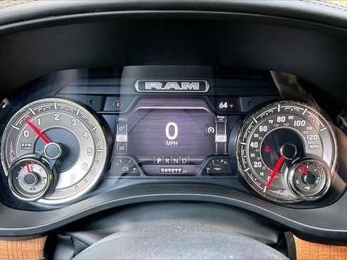 Used 2022 RAM 1500 Limited AWD/4WD image 13