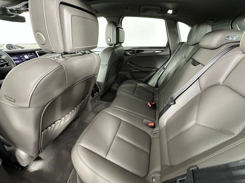 Certified 2026 Porsche Macan Turbo AWD/4WD image 38