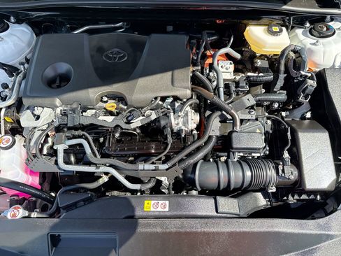 Certified 2025 Toyota Camry SE w/ Convenience Package image 17