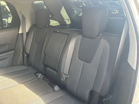 Used 2016 GMC Terrain SLE image 12