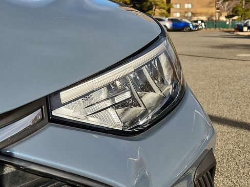 Used 2025 Ford Escape ST-Line w/ Cold Weather Package image 9