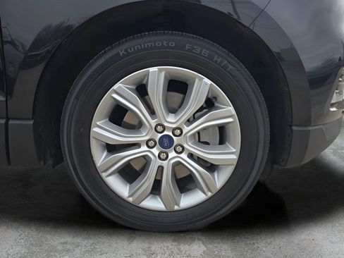 Used 2022 Ford Edge Titanium image 37