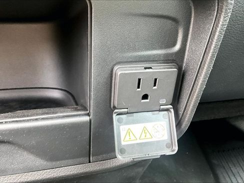 New 2024 RAM 3500 Tradesman AWD/4WD image 20