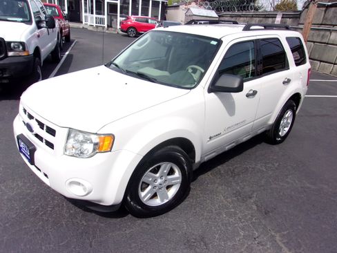 Used 2009 Ford Escape 4WD Hybrid image 4