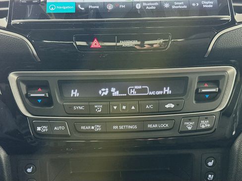 New 2026 Honda Ridgeline Black Edition image 16