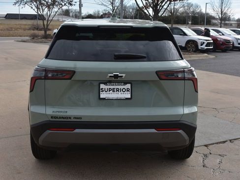 New 2026 Chevrolet Equinox LT image 6