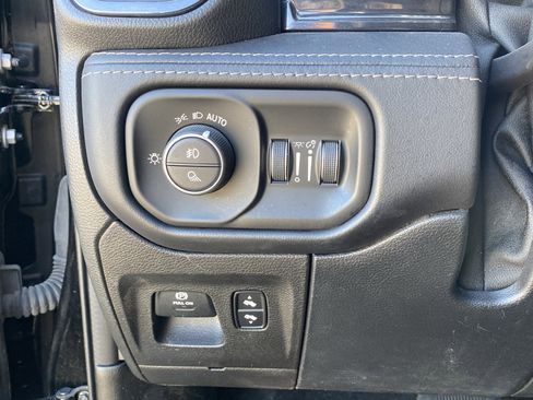 Used 2022 RAM 1500 Limited image 81