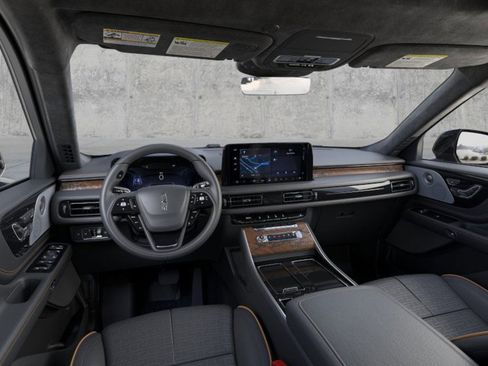 New 2025 Lincoln Aviator Black Label image 9